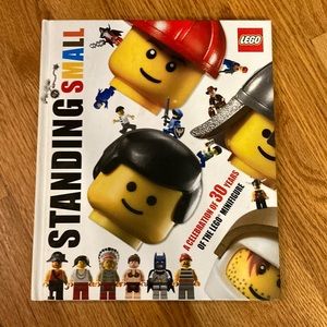 Lego Standing Tall: Celebrating 30 Years of the Lego Minifigure Book